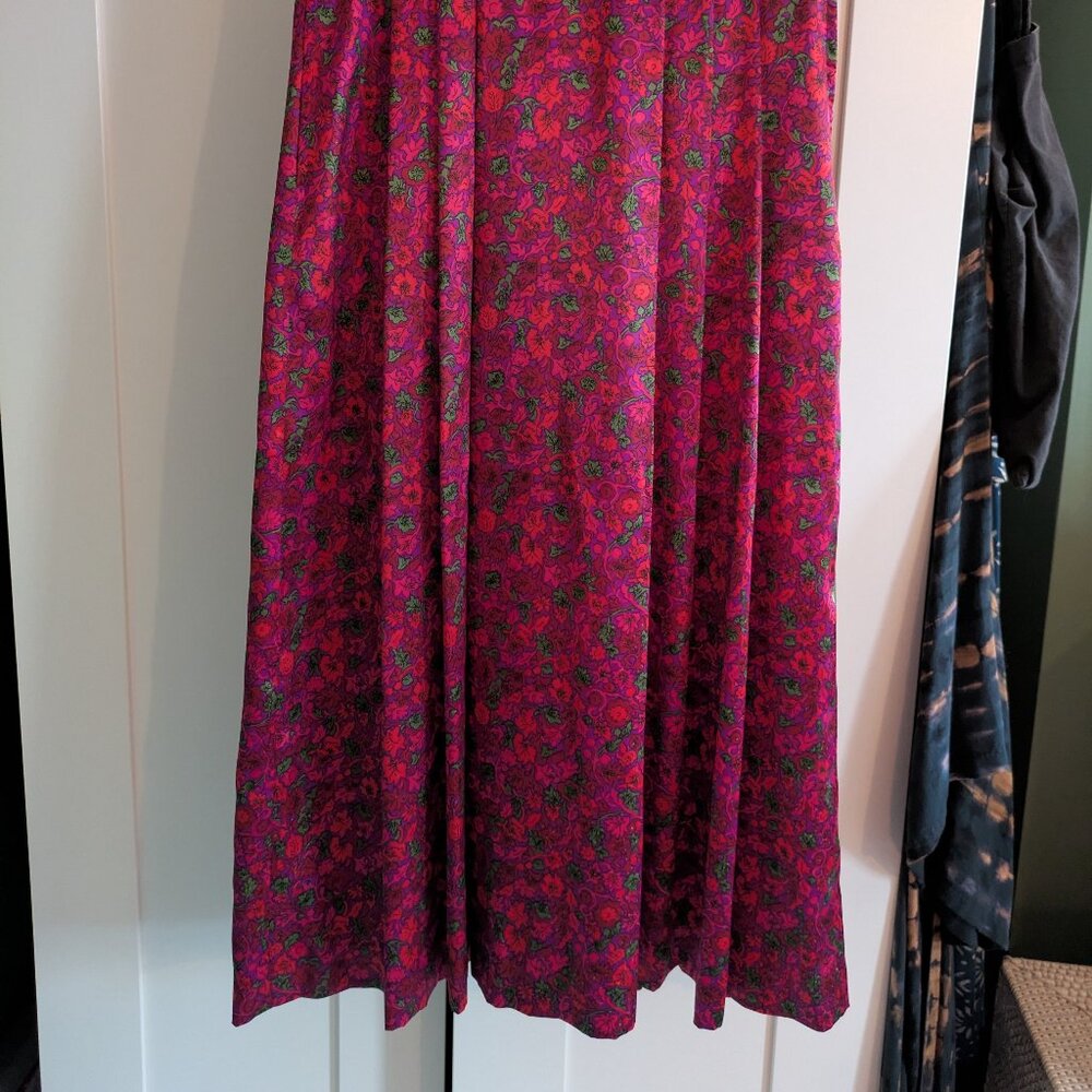 Vintage Silk Skirt with Pockets